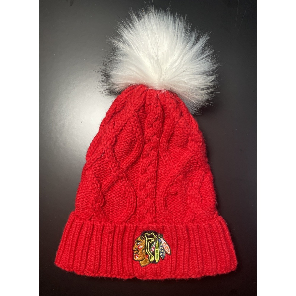 Women's Chicago Blackhawks NHL Red & White Logo Beanie